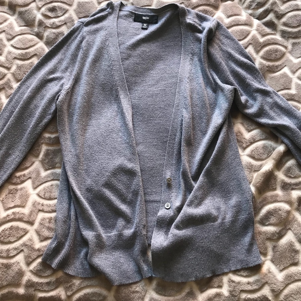 Grey sweater